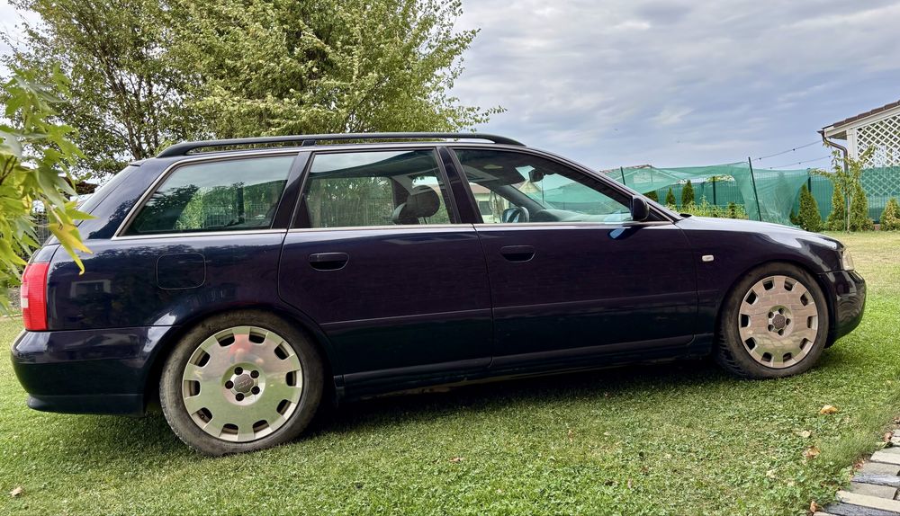 Audi A4 B5 2.4 V6 QUATTRO facelift