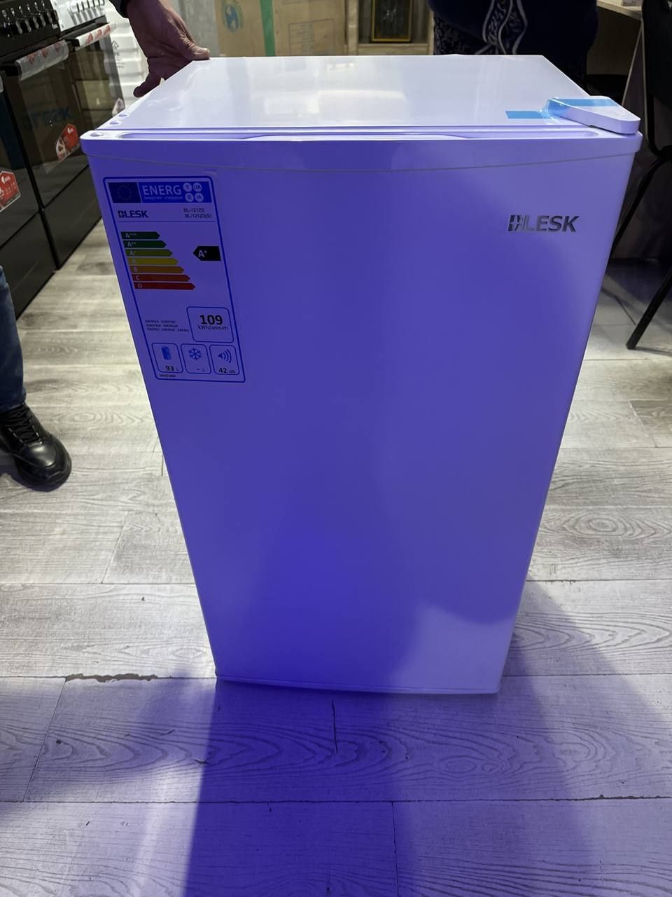 BLESK холодильник 85 см иневый