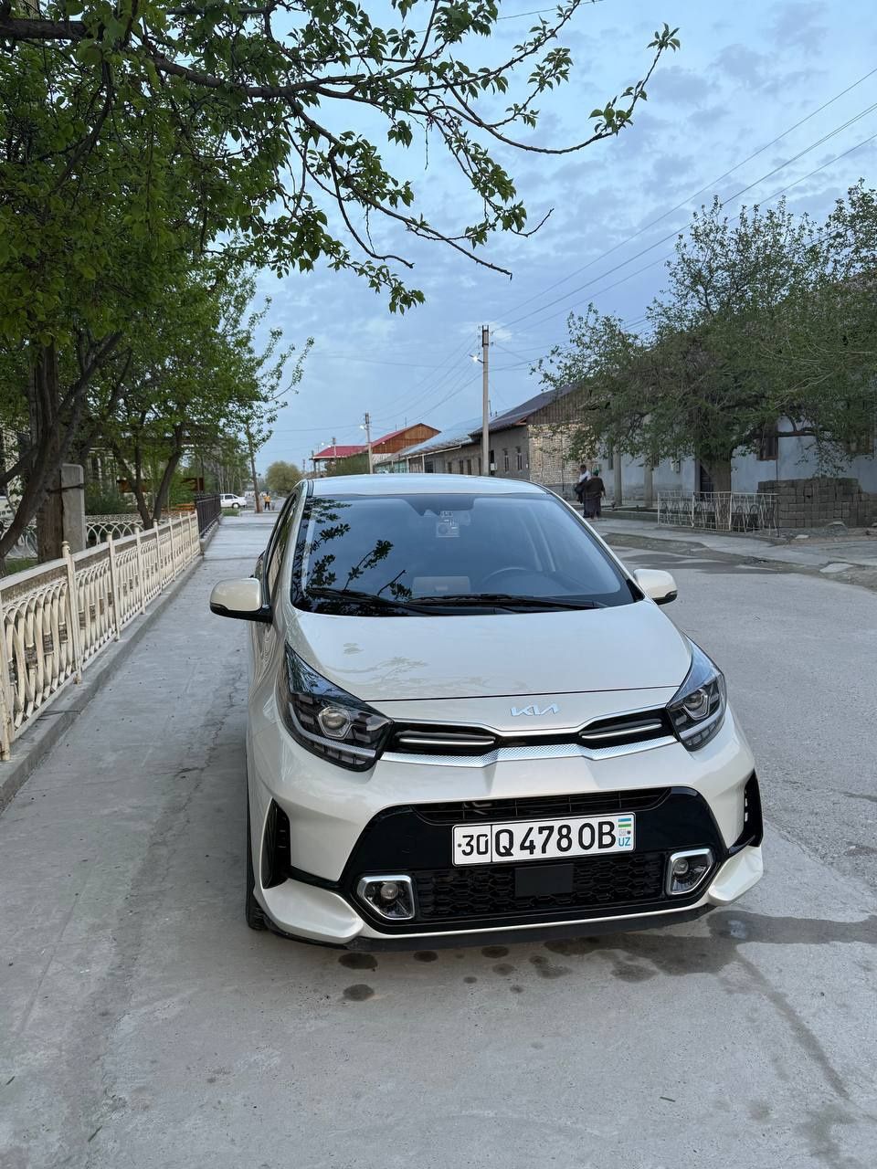Kia morning sotiladi