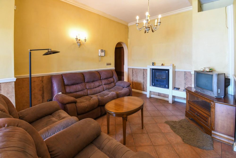 Тристаен, под наем, Център - пл. Македония