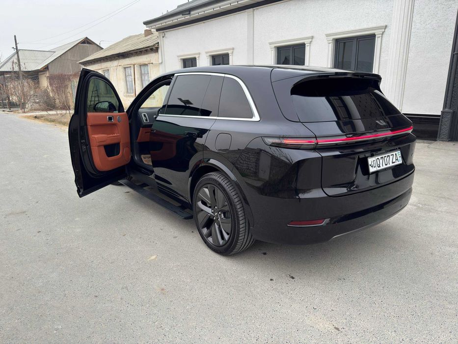 Lixiang L7 Ultra 2024 идеал. Узимники