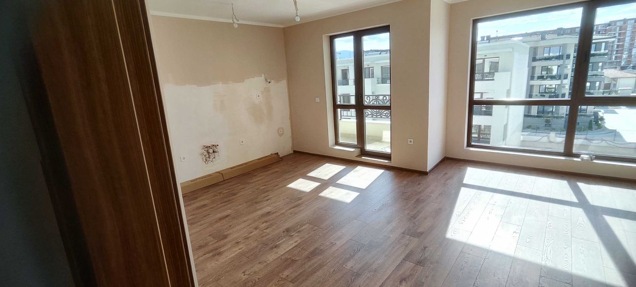 Продава се Двустаен апартамент в Пловдив, Христо Смирненски - 75 кв.м за 1667 €/кв.м - Снимка #5