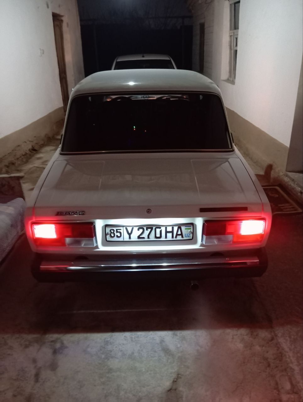 Vaz 2107 sotiladi