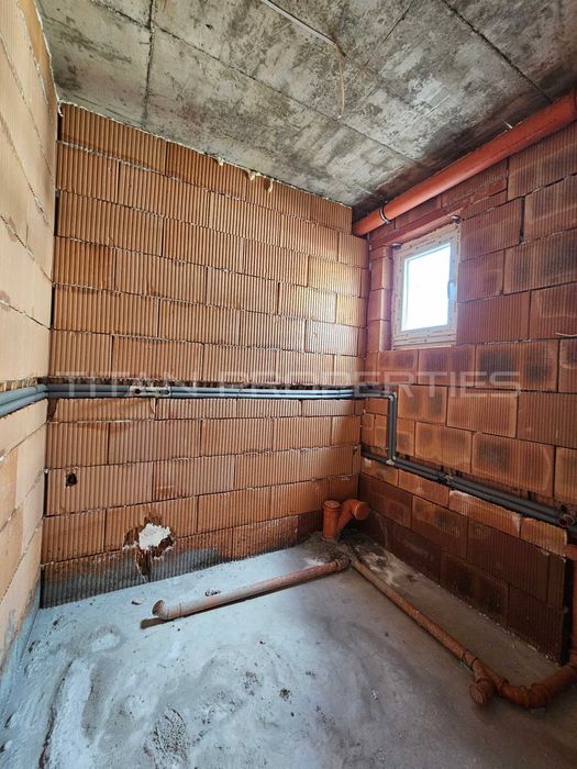 Продава се Тристаен апартамент в Пловдив, Христо Смирненски - 179 кв.м за 1066 €/кв.м - Снимка #6