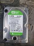 жесткий диск (HDD) Western Digital Caviar Green объемом 1.0 ТБ.