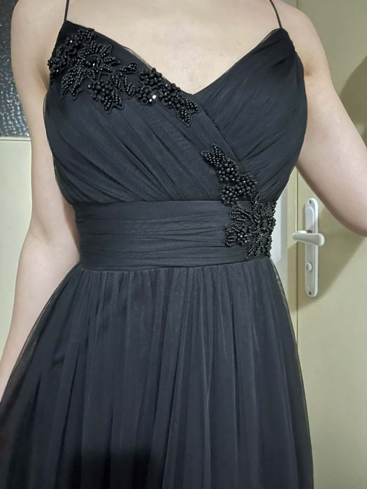 Продавам официална рокля