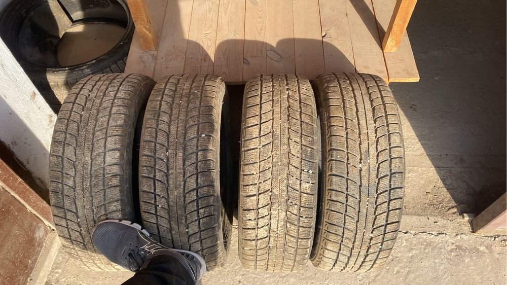 Продается шины почти новые