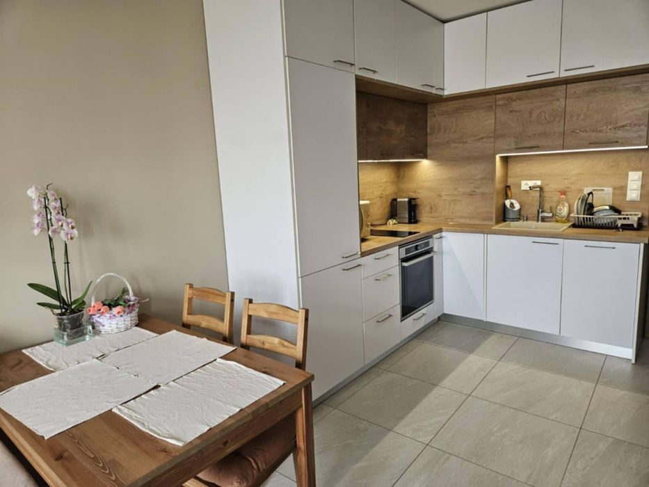 Дава се под наем Двустаен апартамент в София, Дружба 1 - 57 кв.м за 600 € - Снимка #1