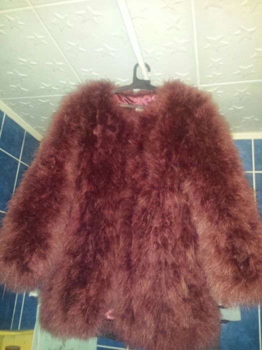 Haina Blana din pene de strut