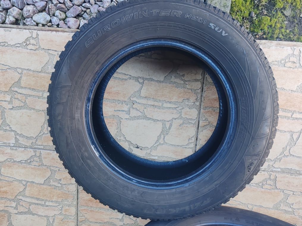 Vând cauciucuri 215/65/16 de M+S fost 2021 buc //Falken//