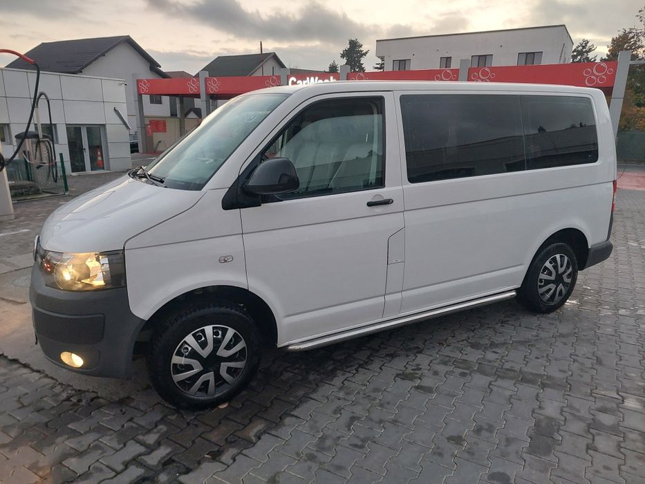 Vw transporter t5 8+1locuri 2,0Tdi 2011 Euro5