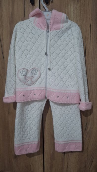 Продам, костюм и платье