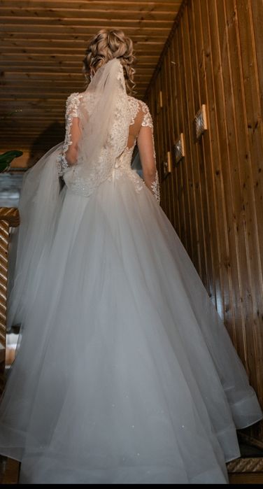 Rochie mireasa impecabila