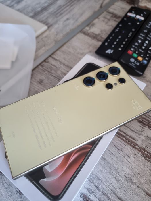 Смартфон I24 Ultra 5G 256 GB Gold + писалка + подарък кейс