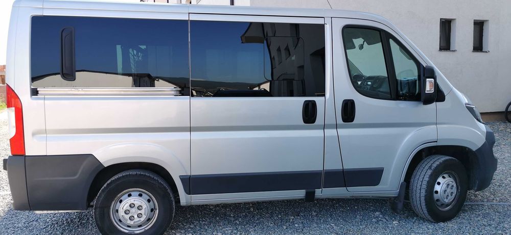 Peugeot Boxer 8+1 TVA deductibil