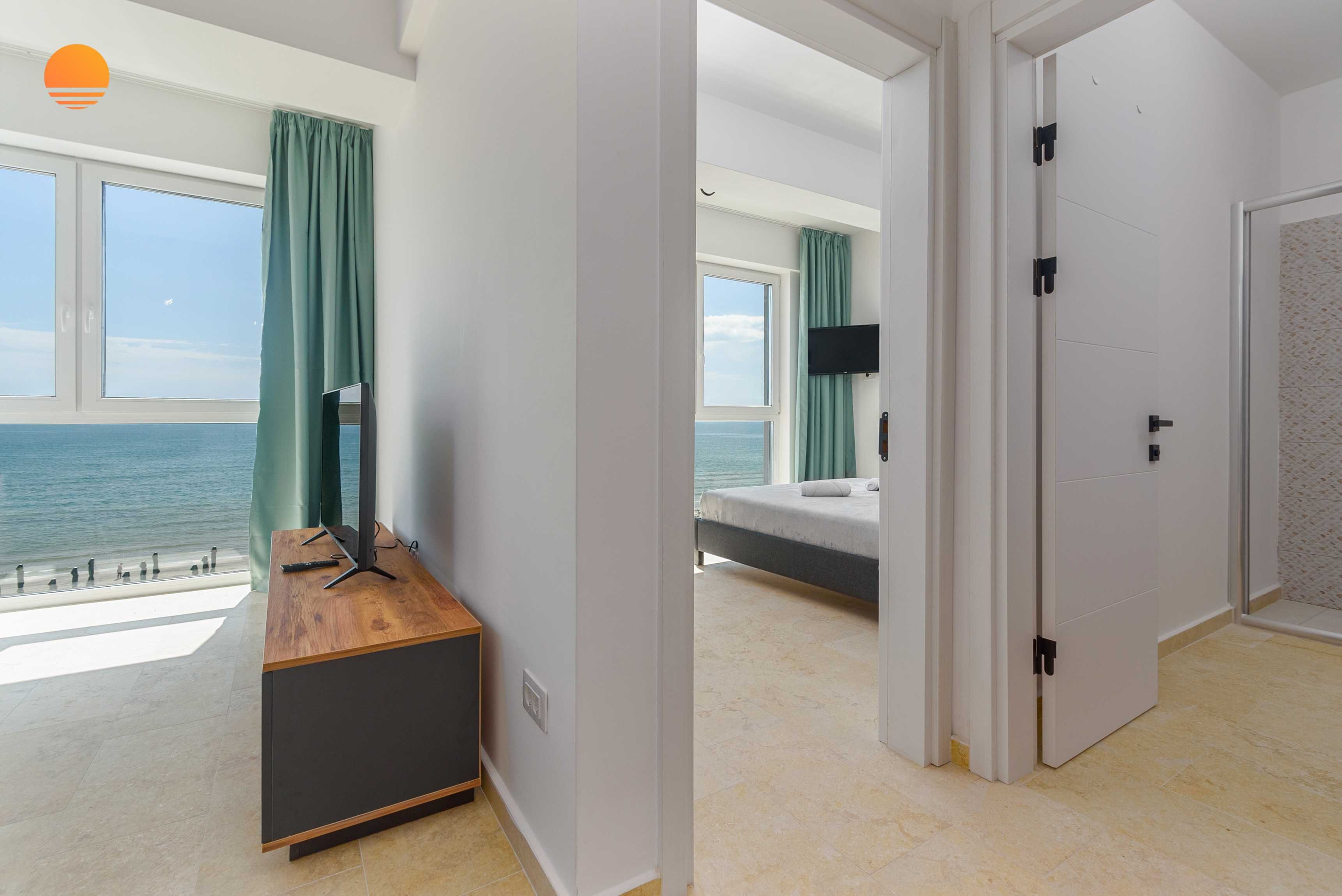 Cazare Azzurro Beachfront vedere la mare - Mamaia Sat - ByChoice