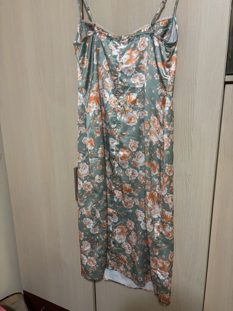 Rochie cider din material satinat