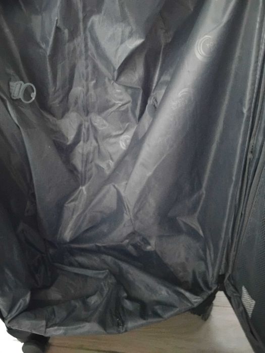 Голям куфар, като нов