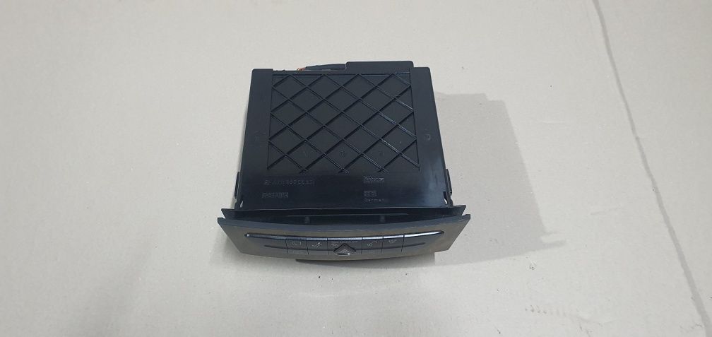 Panou buton avarii cu magazie cd mercedes e class w211