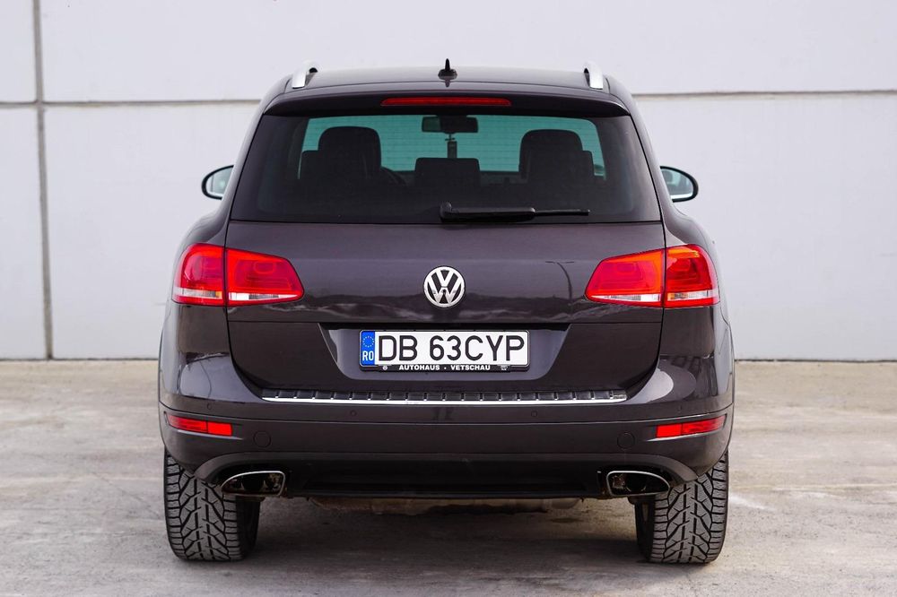 ## Vw Touareg ##