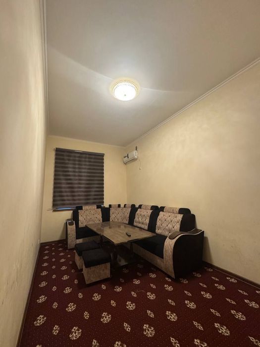 5 mik Somiy tomonda 2 xonalik uy sotiladi