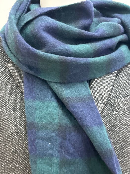 Мек хубав кариран  вълнен шал Bondelid