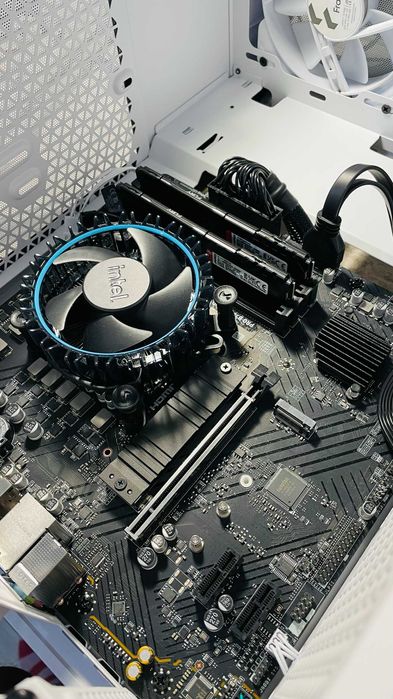 Procesor Intel i5 12400 + cooler stock, Socket LGA 1700, Gen 12