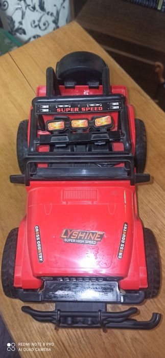 Детская Машина на пульте управления