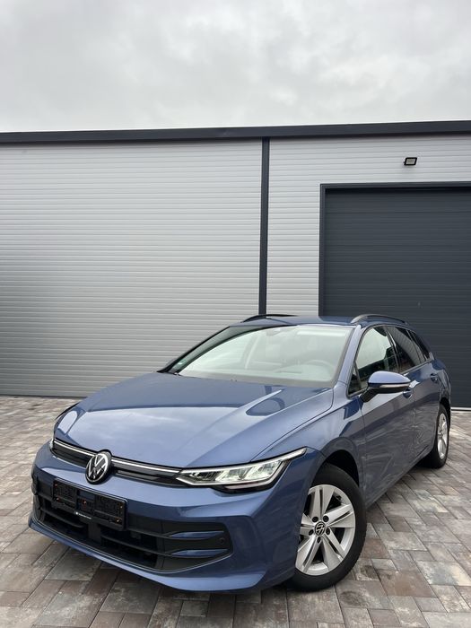 Volkswagen Golf 8 • 2025 • 2.0 TDi • Avariat • No Audi Bmw Passat
