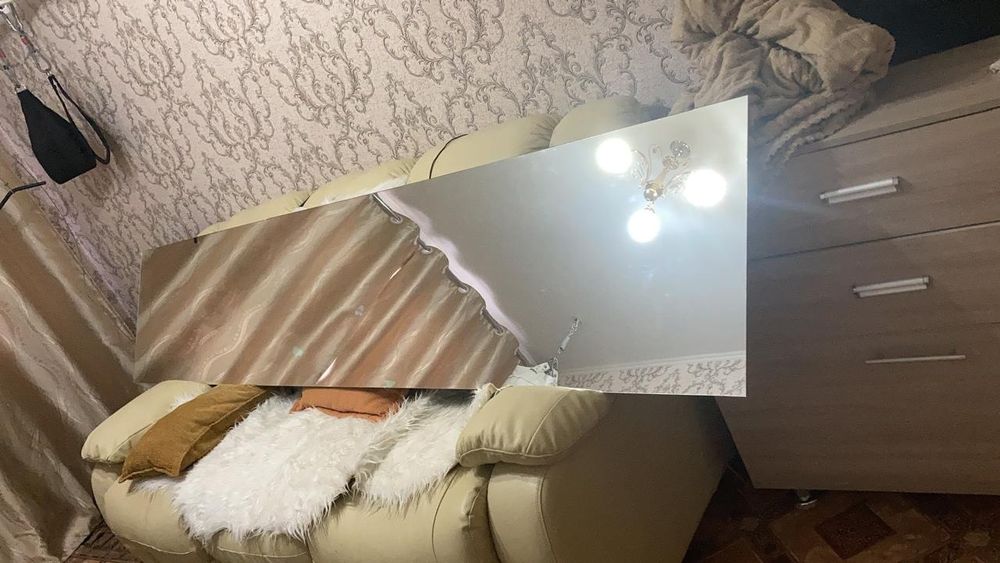 Продам зеркала разных размеров