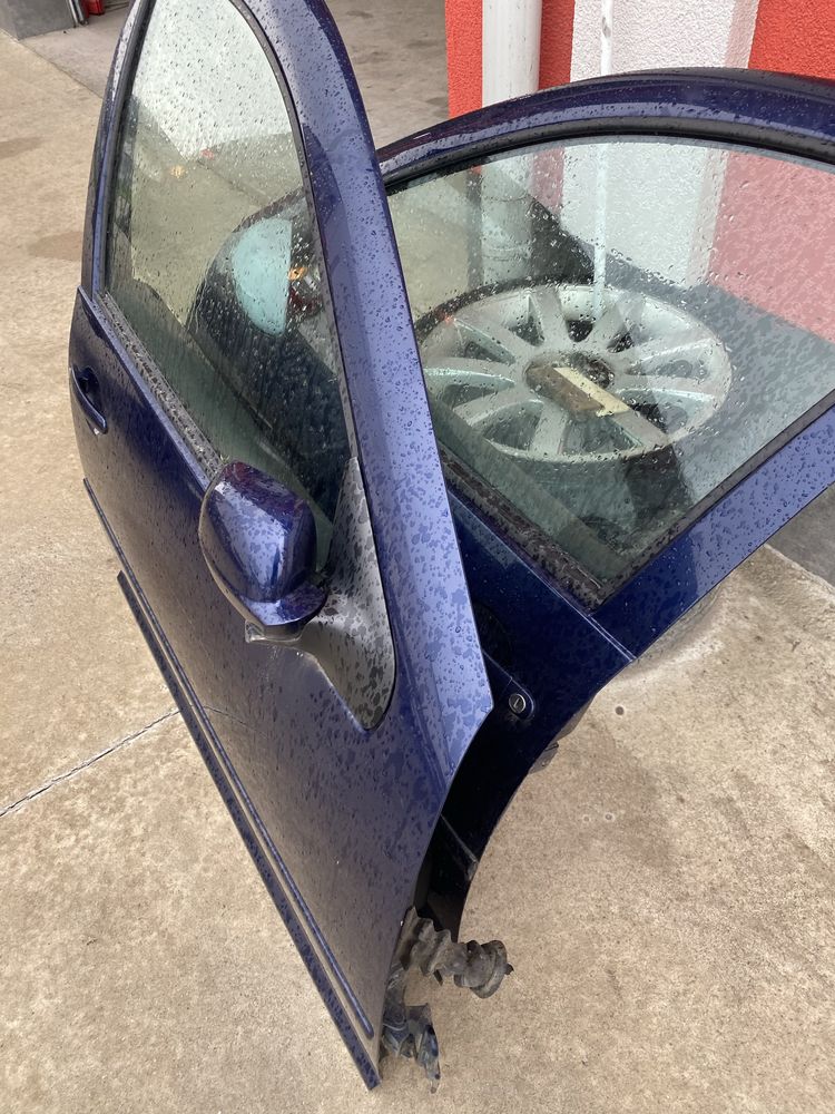 Предна врата VW Golf 4