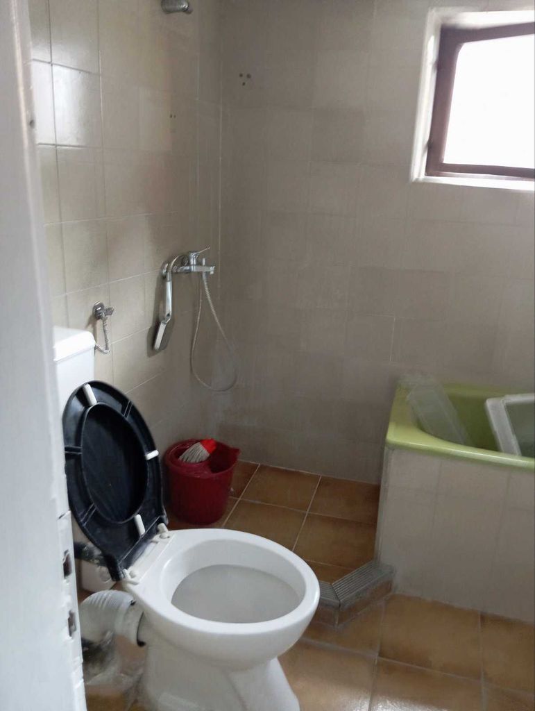 Дава се под наем Гараж / Паркомясто в Варна, Център - 20 кв.м за 612 € - Снимка #2