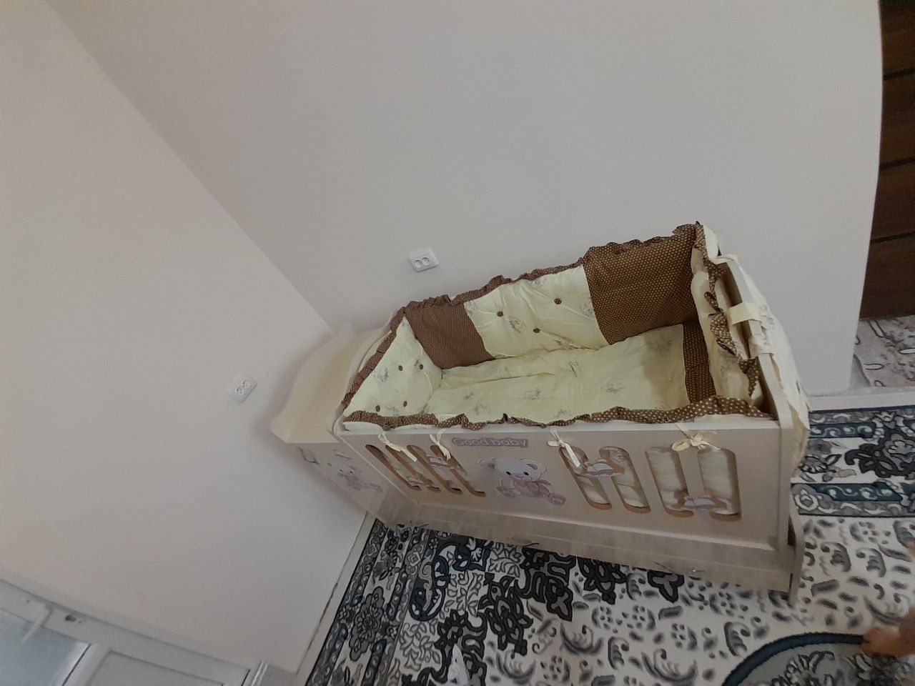Срочно продаётся детский диван