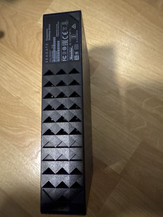 Hard Disk Extern Seagate Expansion Desktop 3TB - Stare Excelentă!