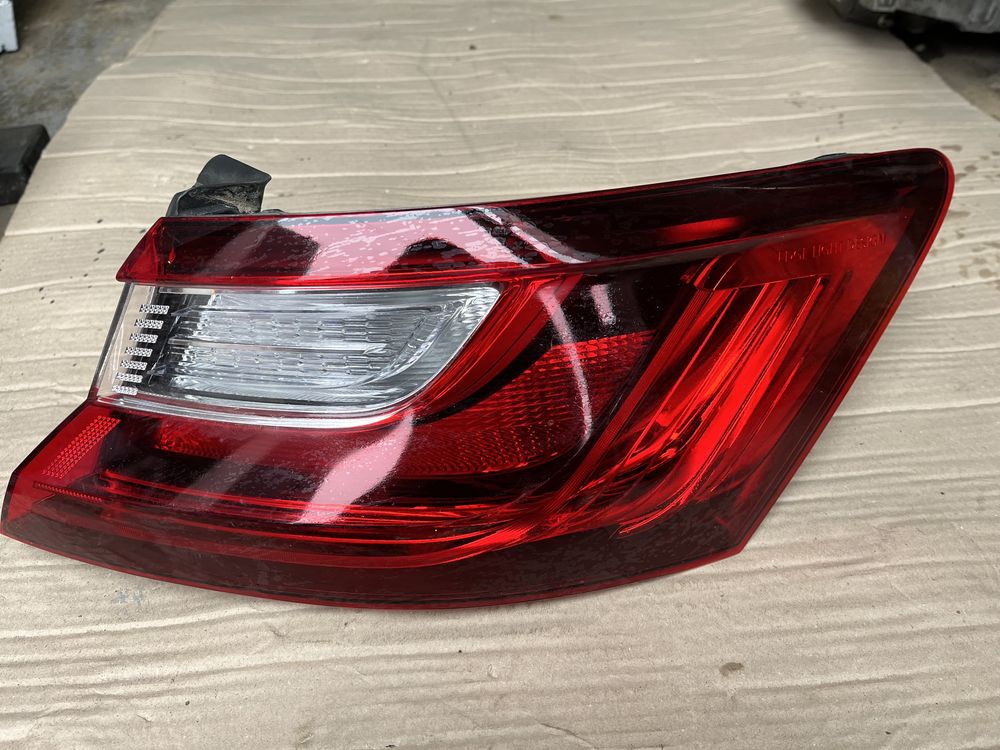 Lampa stop dreapta Renault Megane IV