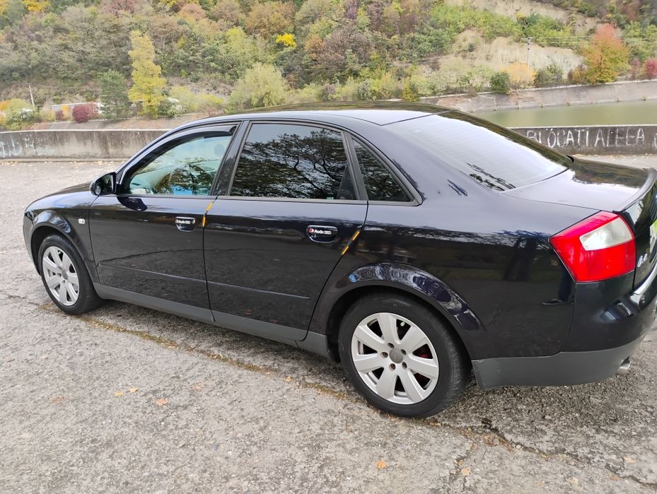 Vând Audi A4 B6 1.6 benzina la prețul de 1800 de euro