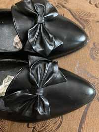 Новая женская обувь. Luxor. Черные туфли-лодочка. (Югославия)
