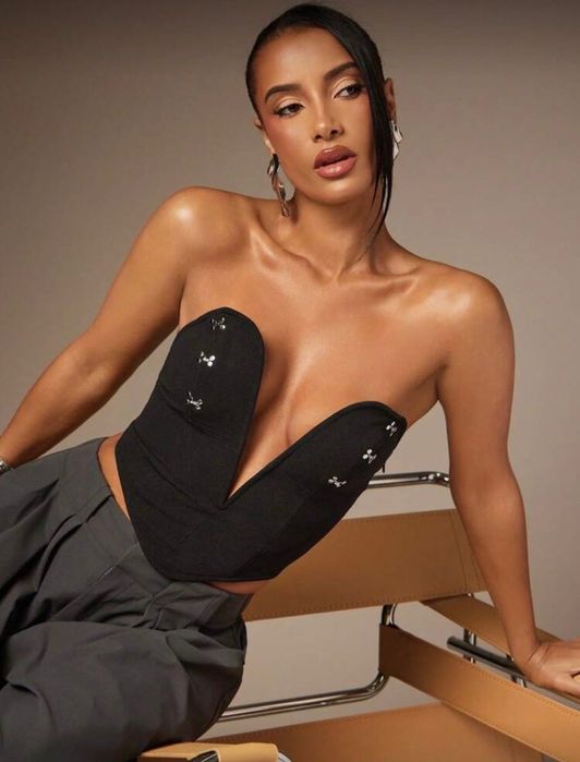 Черен корсет с орнаменти