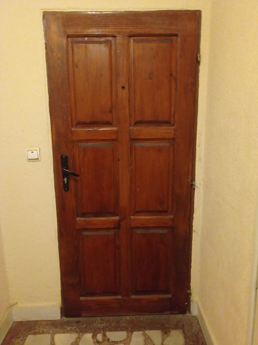 Врата масив от чам