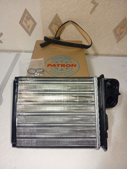 Радиатор печки Ларгус