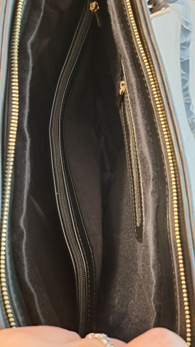 Черна кожена дамска чанта