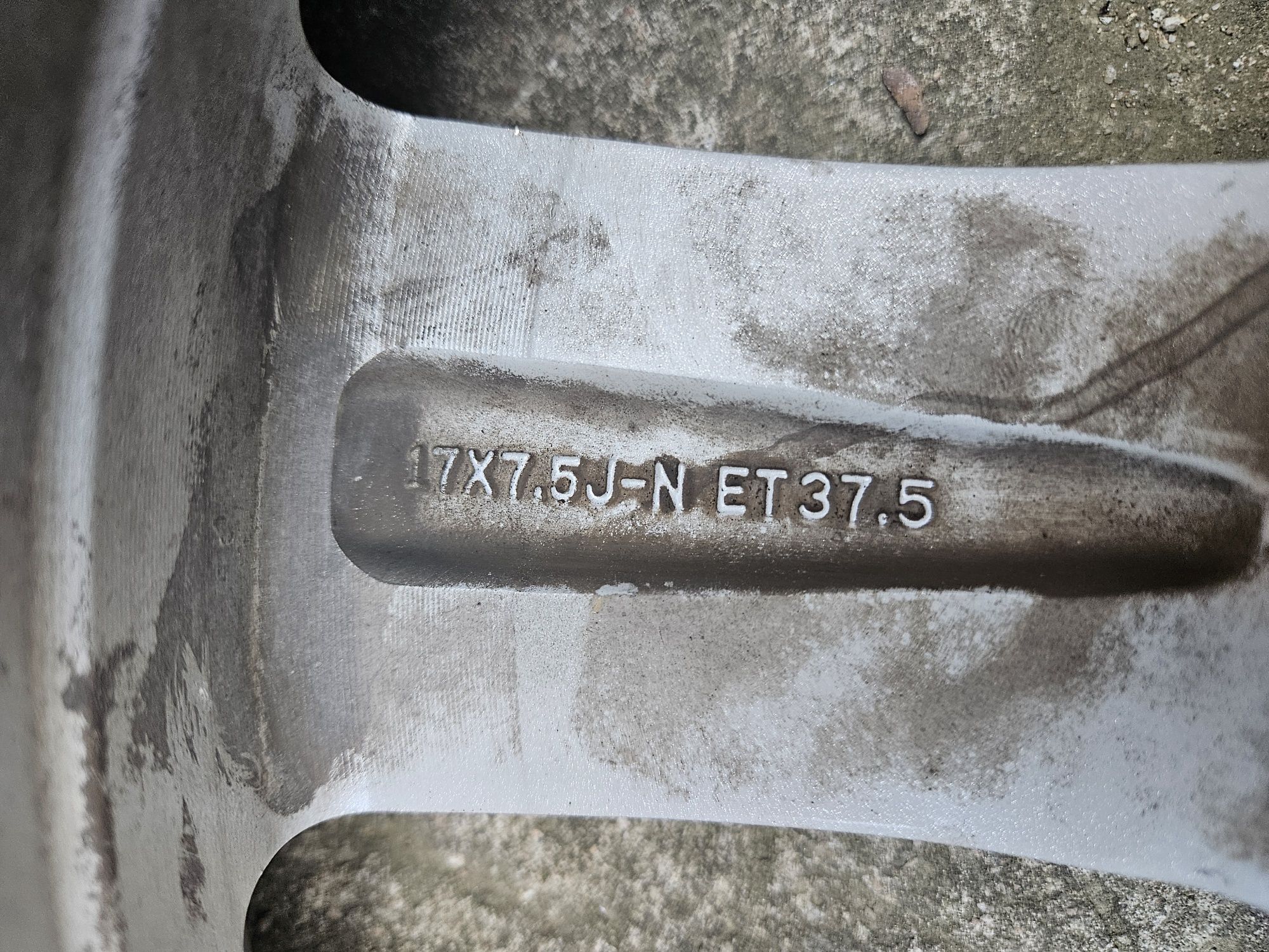 Продам диски R17