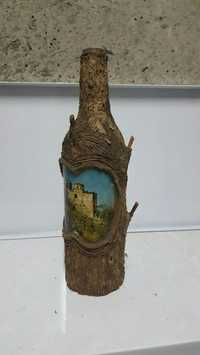 Старинна бутилка с дървен обков
