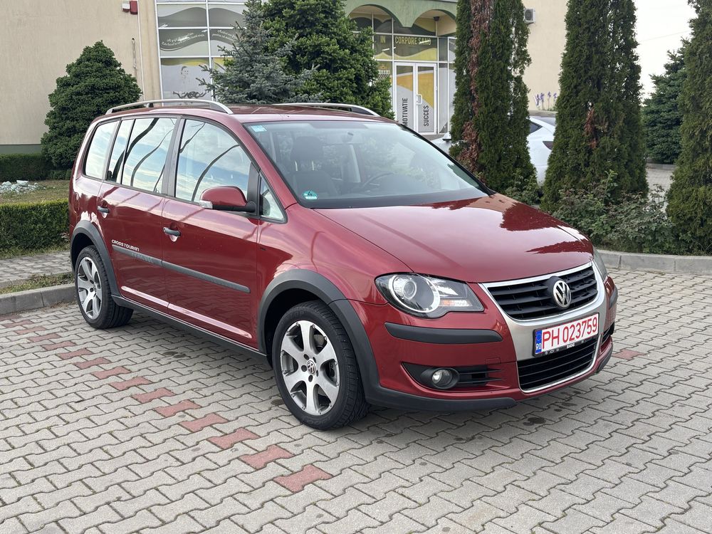 VW Touran Cross 2.0 170 Cp*Germania*Clima*Senzori*Jante 17*