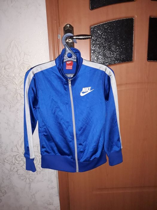 Фирменная олимпийка Nike на мальчика 10-11лет