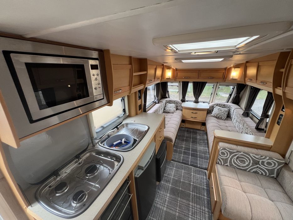 Elddis Avante 5 pers inm Ro,panou solar,cabina de dush,Cort an 2010
