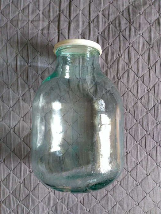 Стъклен буркан -3л.-