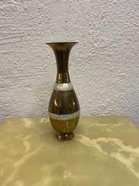 Английска месингова ваза със седеф