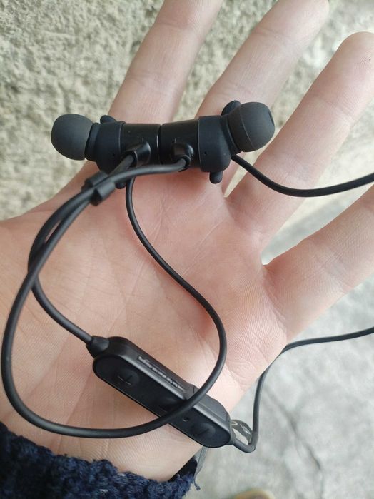 Casti Bluetooth cu fir