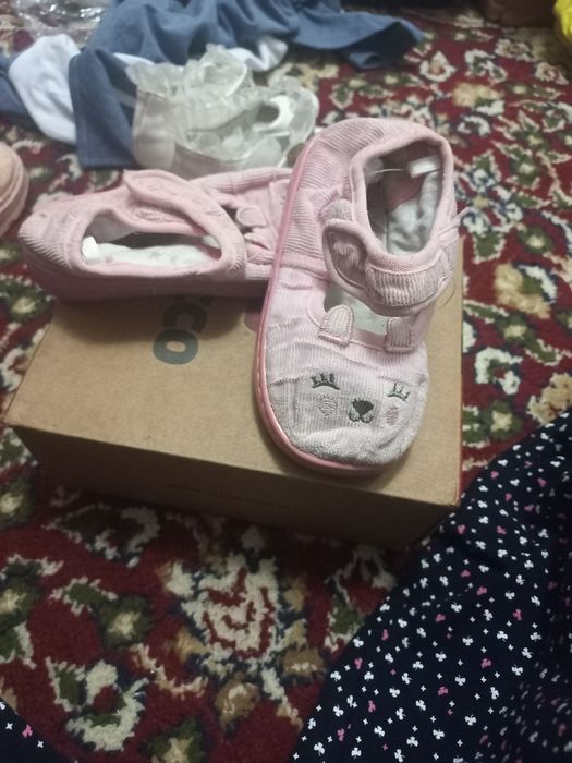 Продаётся детская обувь